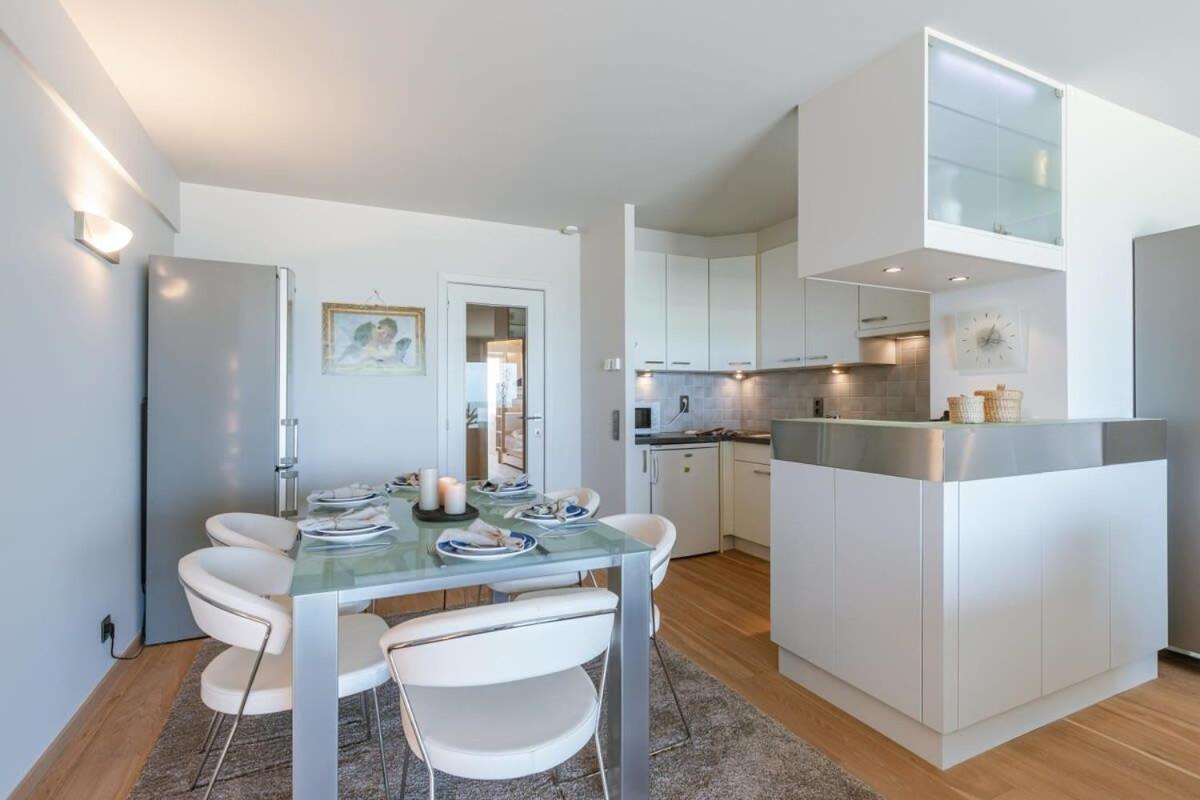 Huswell - Apartment With Stunning Sea View In Middelkerke Εξωτερικό φωτογραφία
